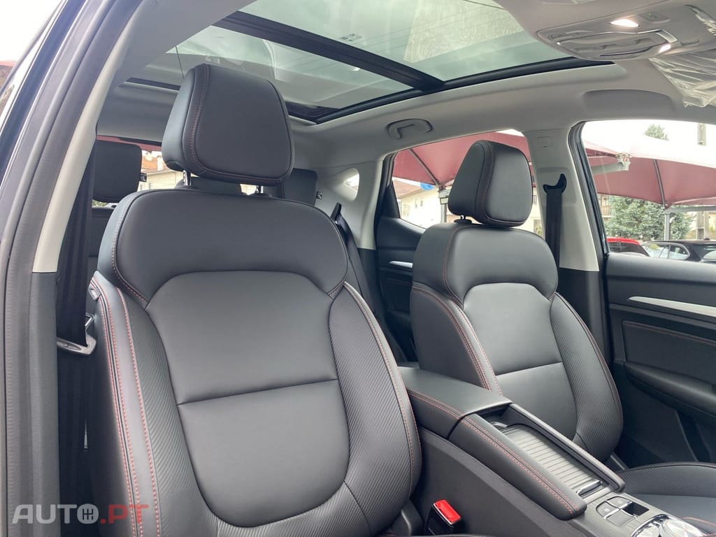 MG ZS EV 72.6 kWh Luxury OBC 11 kW