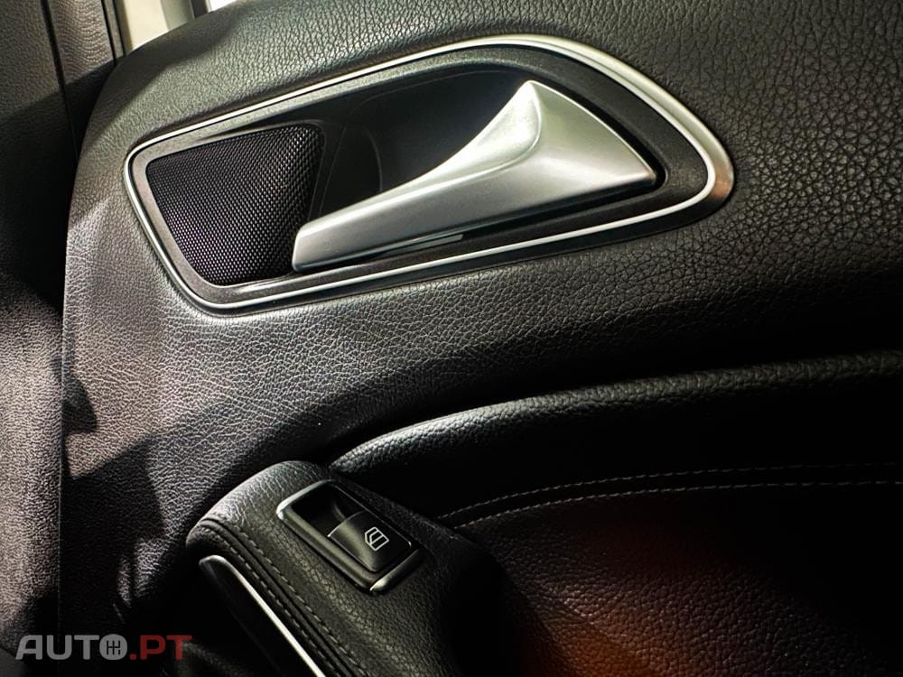 Mercedes-Benz A 180 d 7G-DCT AMG Line