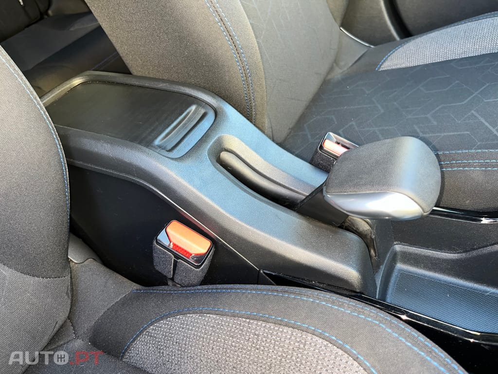 Peugeot 2008 1.5 BlueHDi Signature