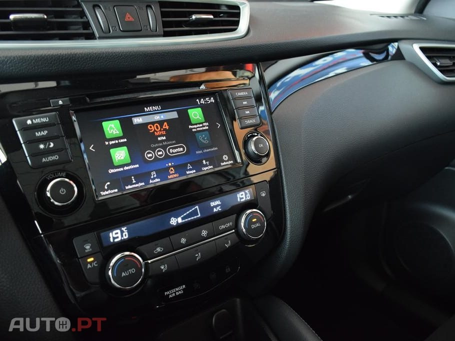 Nissan Qashqai 1.3 DIG-T Tekna Premium