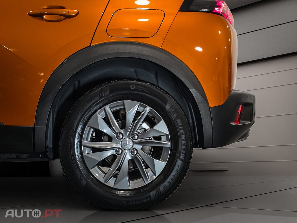 Peugeot 2008 1.2 PureTech Active Pack EAT8