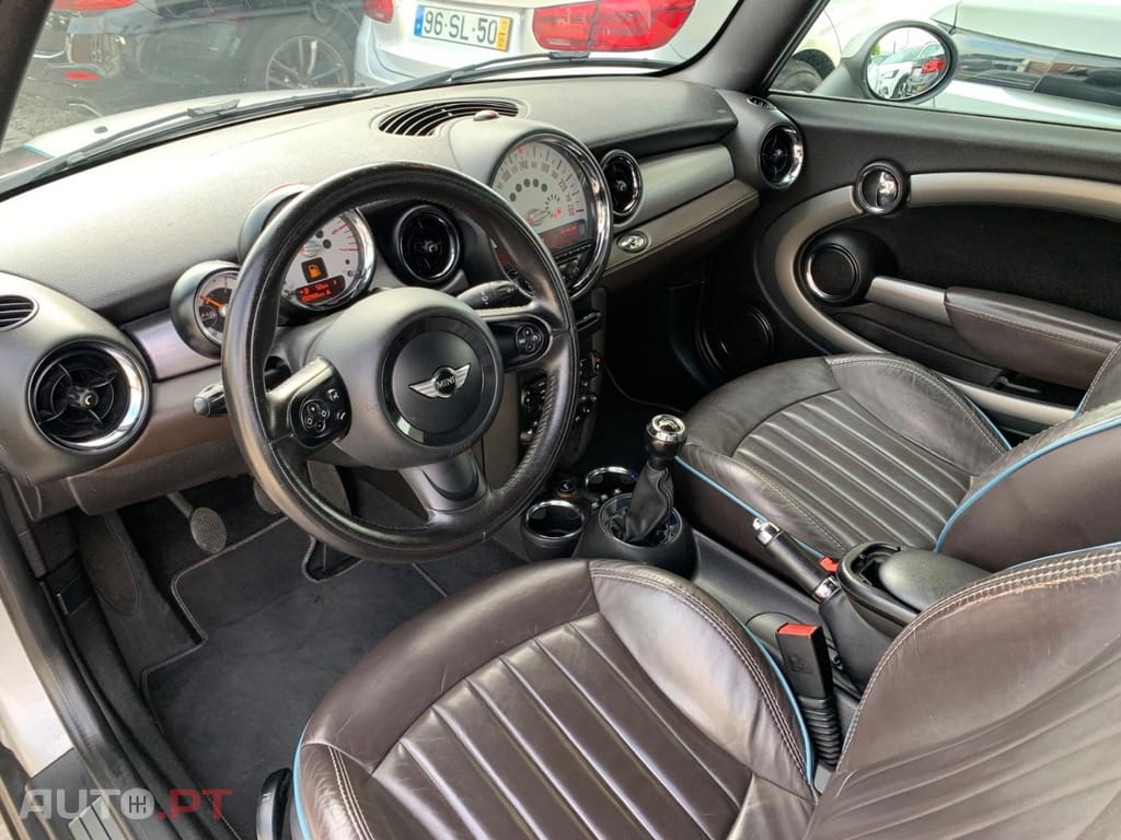 MINI Cabrio Cooper D