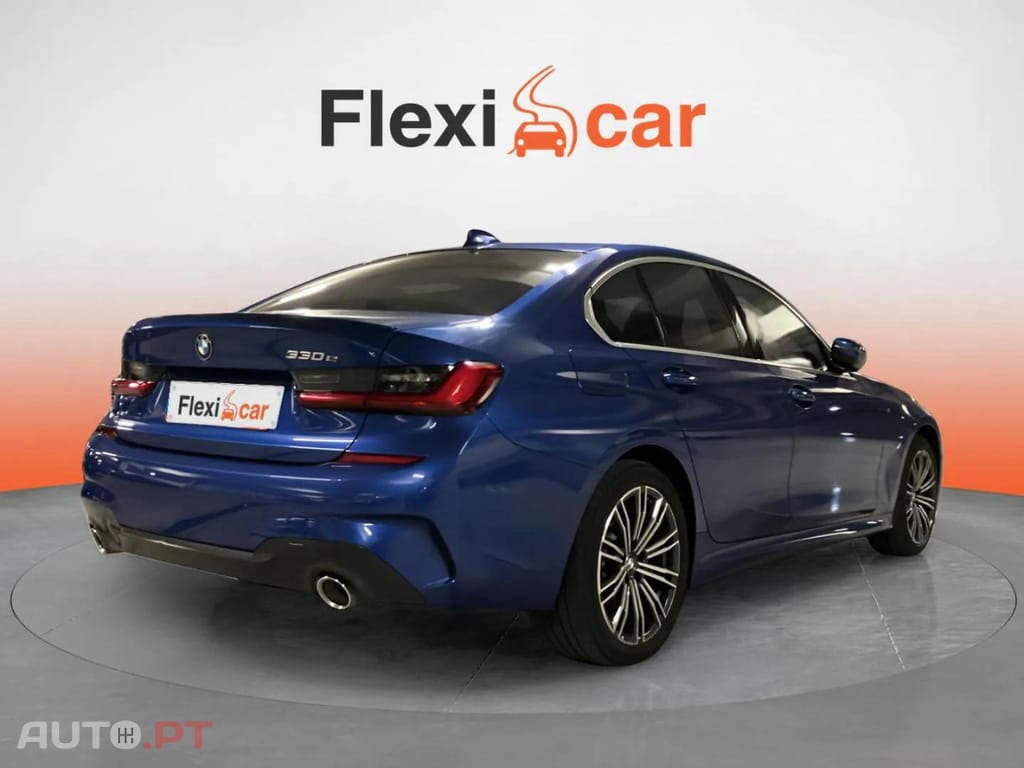 BMW 330 e Pack Desportivo M Auto