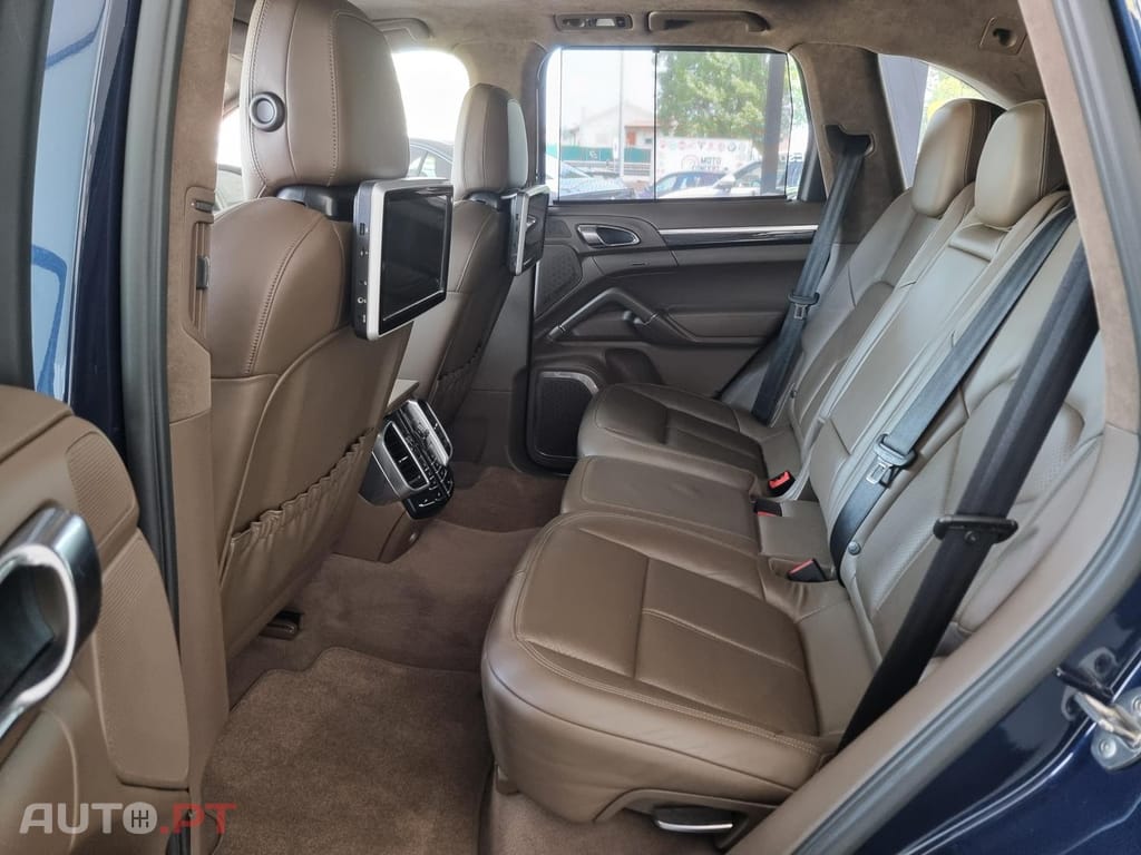 Porsche Cayenne Turbo Tiptronic S