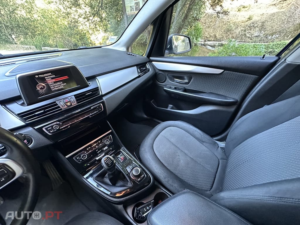 BMW 216 d Line Luxury