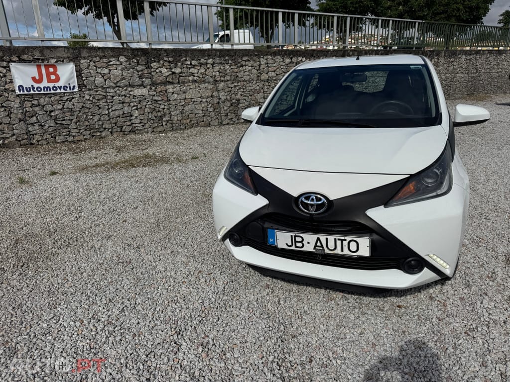 Toyota Aygo x