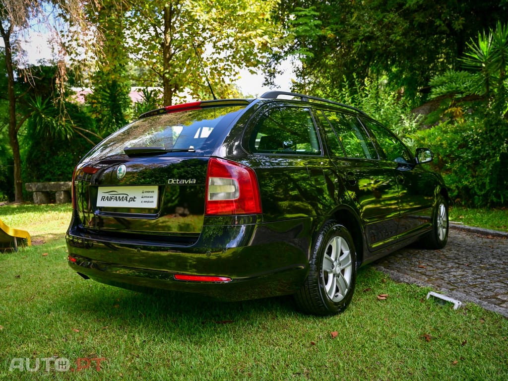 Skoda Octavia Break 1.6 TDi Elegance