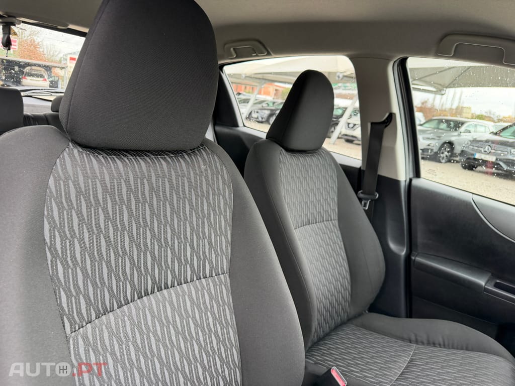 Toyota Yaris 1.0 VVT-i Comfort+AC