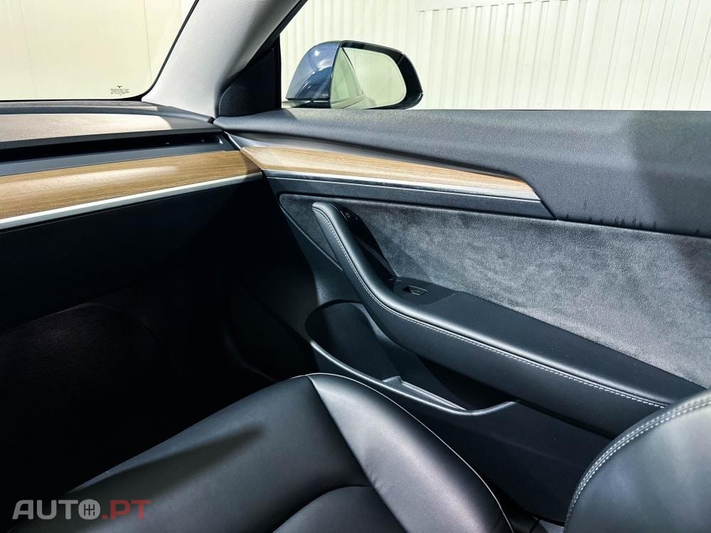 Tesla Model 3 Long Range AWD Dual Motor