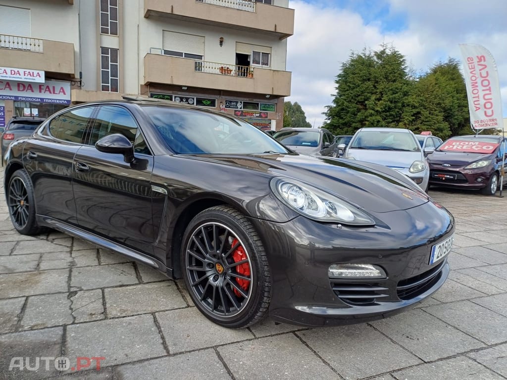 Porsche Panamera Platinum Edition