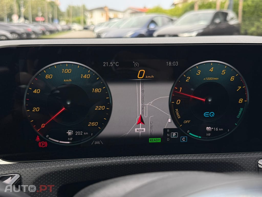 Mercedes-Benz A 250 e AMG Line