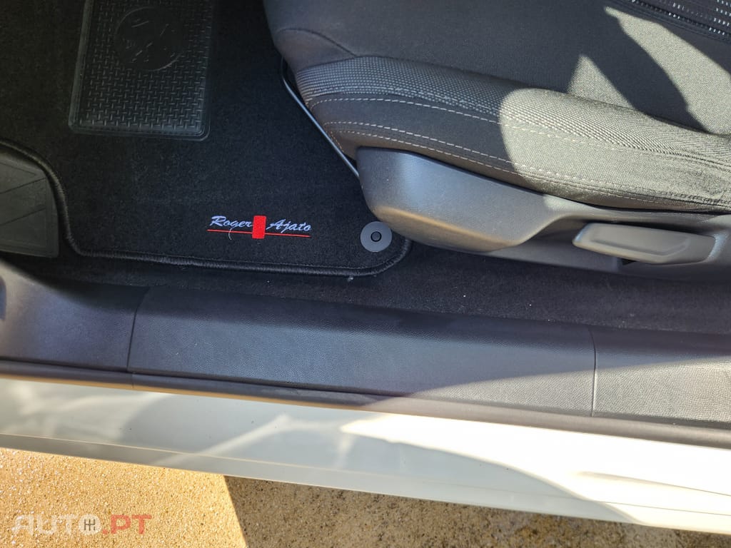 Peugeot 308 1.6 BlueHDi Style J17