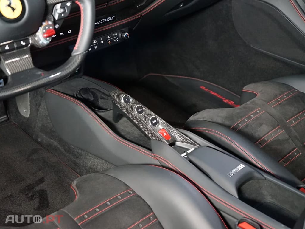Ferrari F8 CARBON