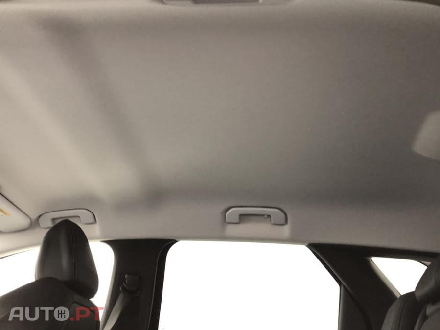 Peugeot 3008 1.6 Hybrid Allure Pack e-EAT8