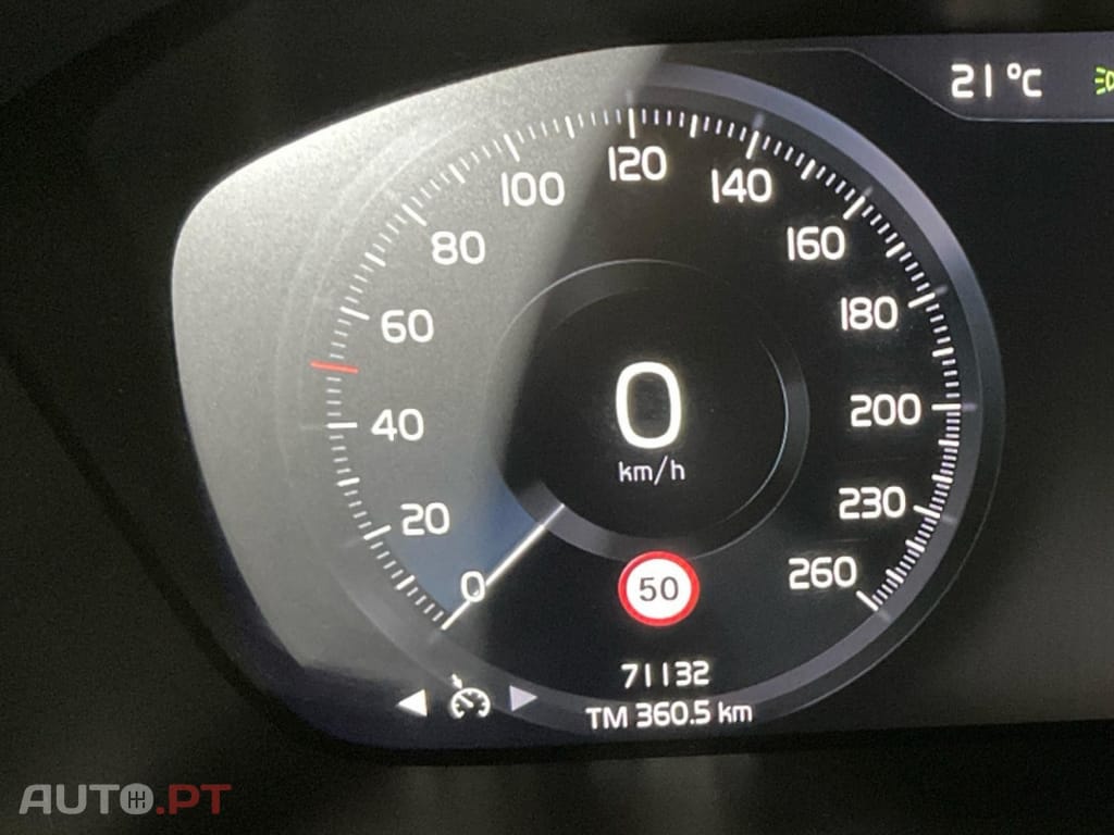 Volvo XC40 1.5 T2 Momentum Core
