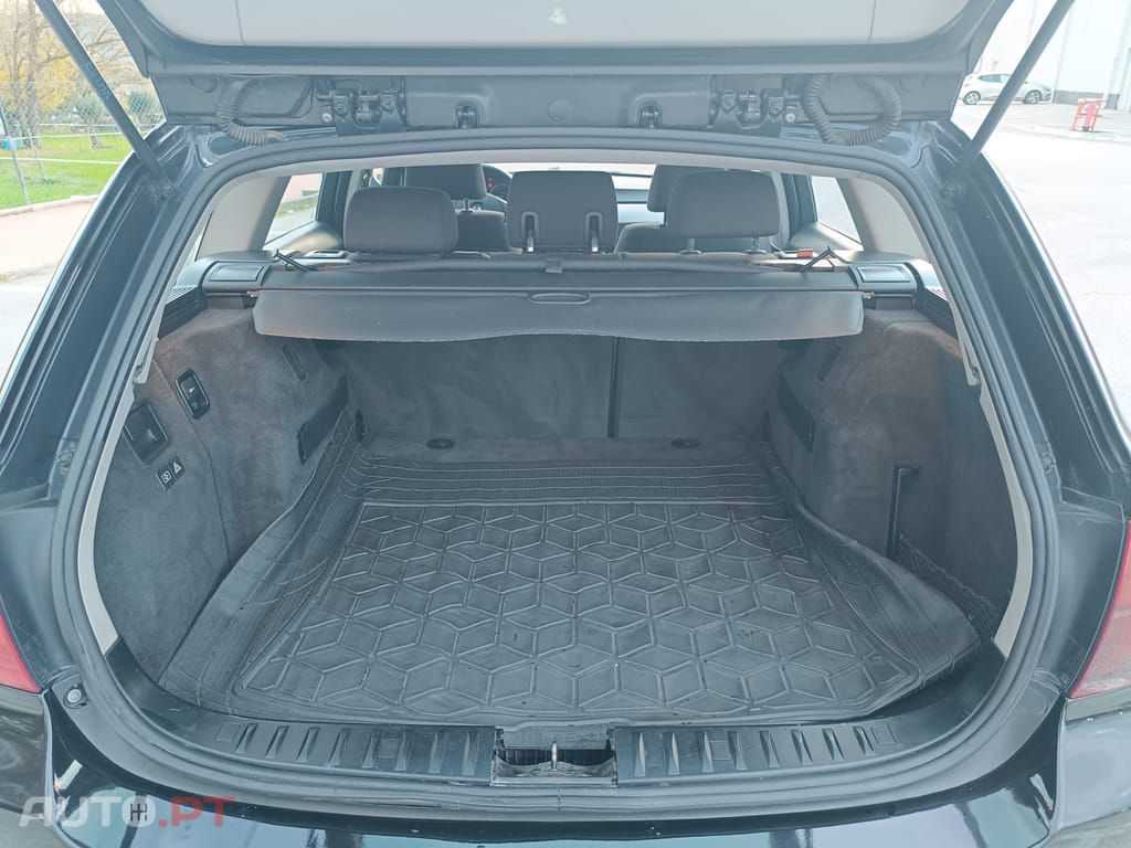 BMW 320 320d touring