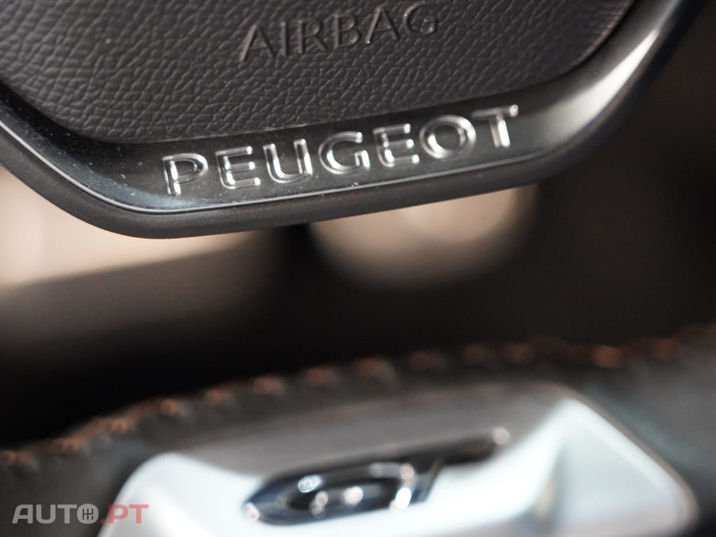 Peugeot 3008 1.6 Hybrid GT Line e-EAT8