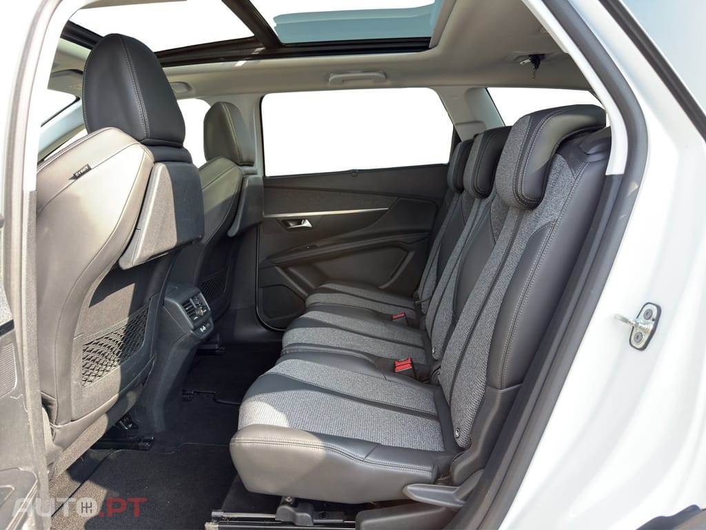 Peugeot 5008 1.6 BlueHDi Allure EAT6 J18