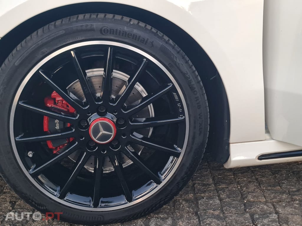 Mercedes-Benz A 180 d AMG Line