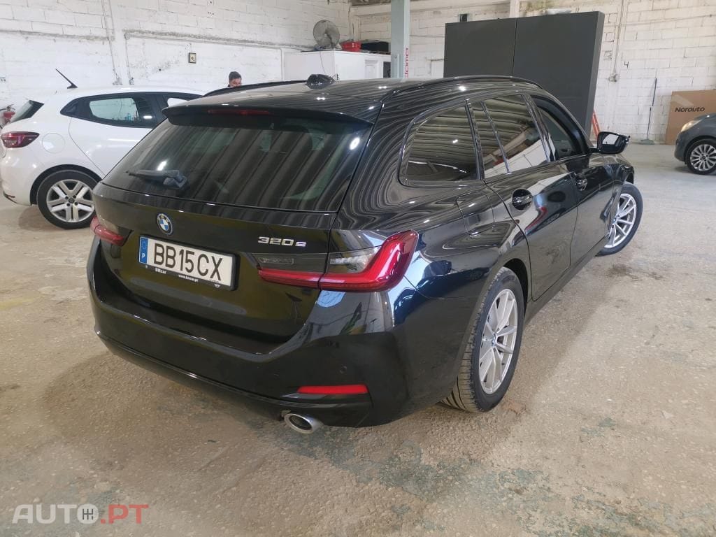 BMW 320 e Auto