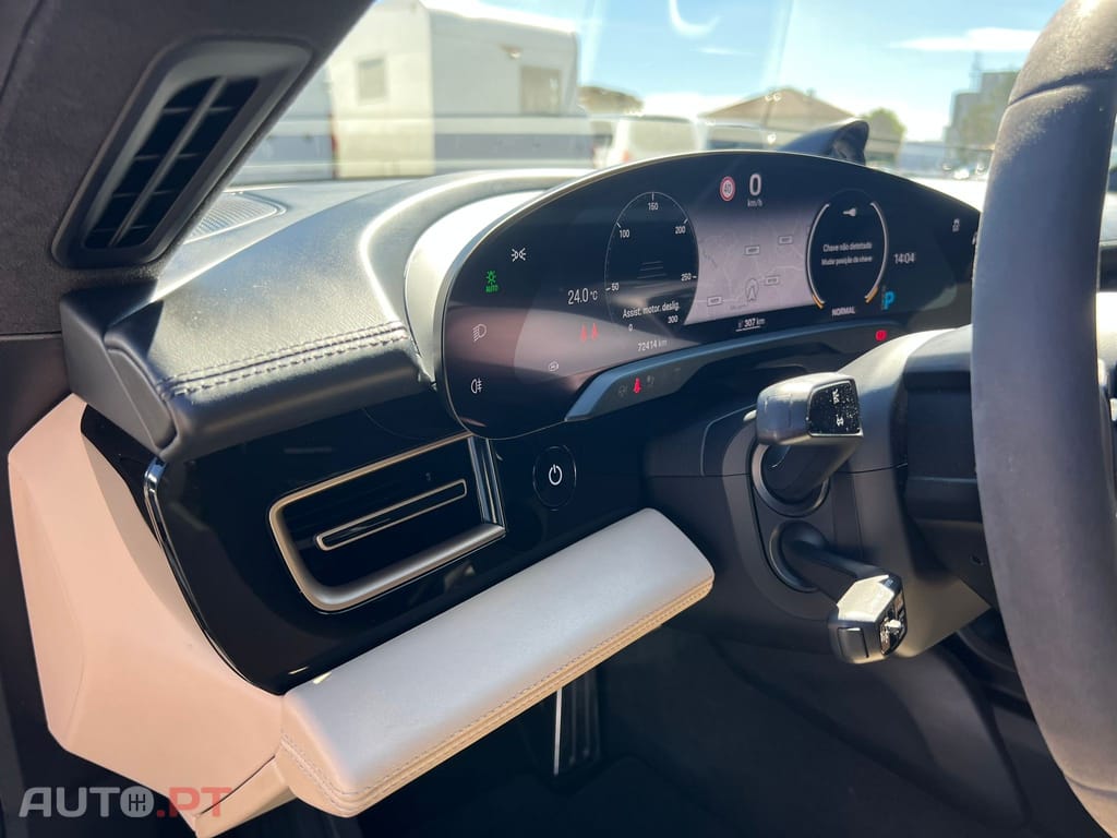 Porsche Taycan Turbo