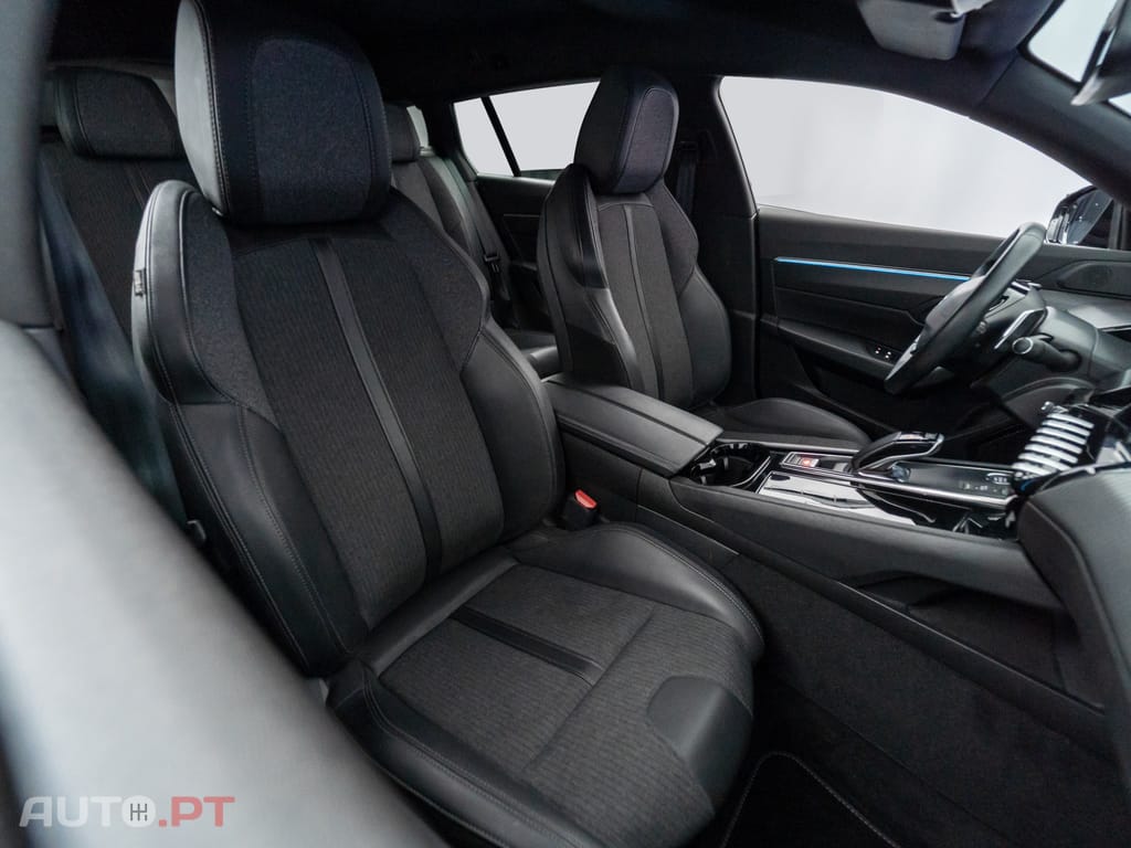 Peugeot 508 SW 1.6 Hybrid Allure e-EAT8 — fotografia 36
