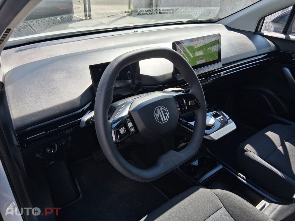 MG MG4 51 kWh Standard — fotografia 14
