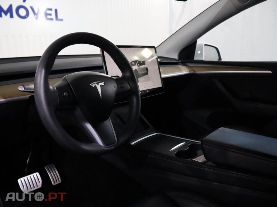 Tesla Model Y Performance Dual Motor AWD