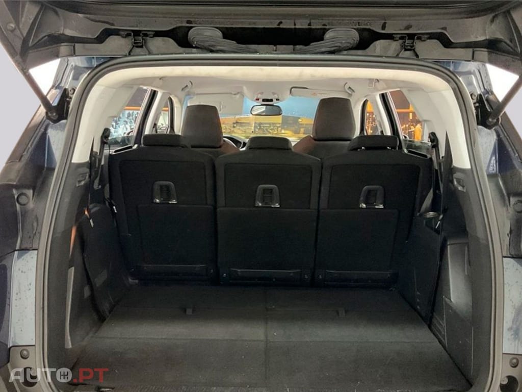 Peugeot 5008 1.2 PureTech Allure EAT8
