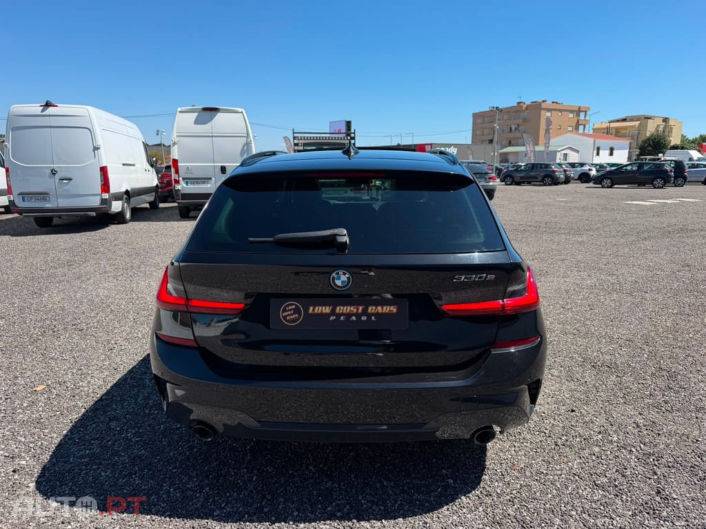 BMW 330 e Touring Pack M Auto
