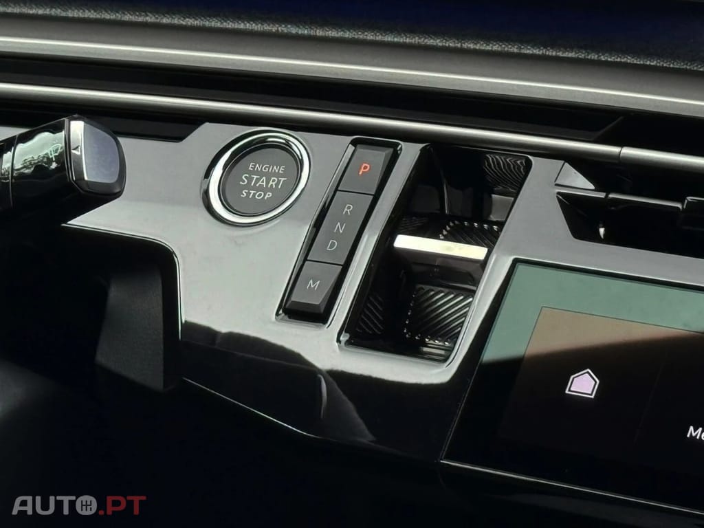 Peugeot E-3008 1.6 HYBRID ACTIVE PACK e-EAT8