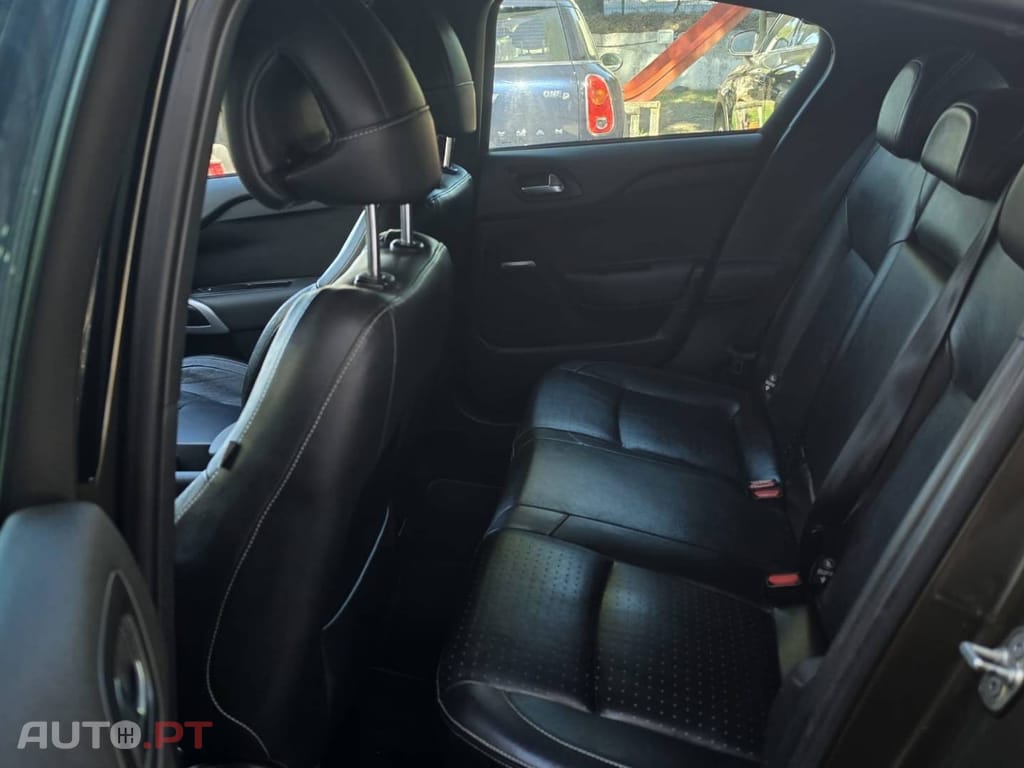 Citroen DS4 1.6 e-HDi So Chic CMP6