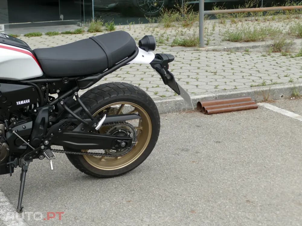 Yamaha XSR 700 Tribute