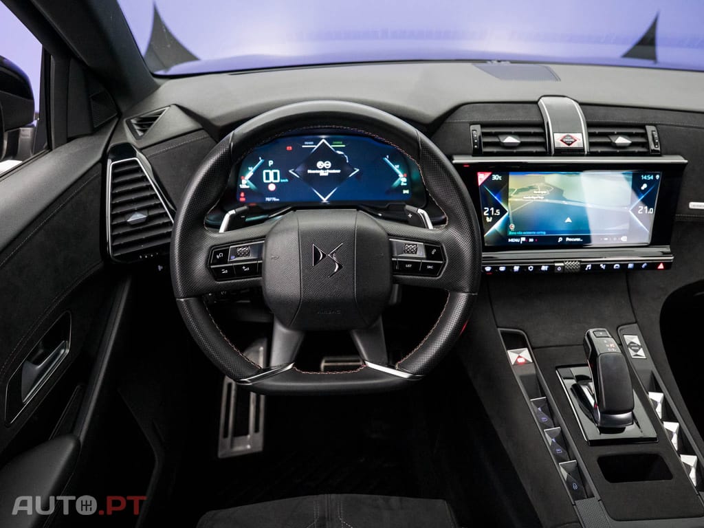 DS DS7 Crossback E-Tense Performance Line EAT8