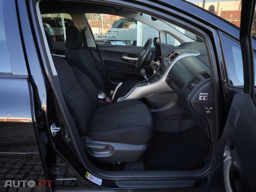 Toyota Auris 1.4 D-4D MMT Sol