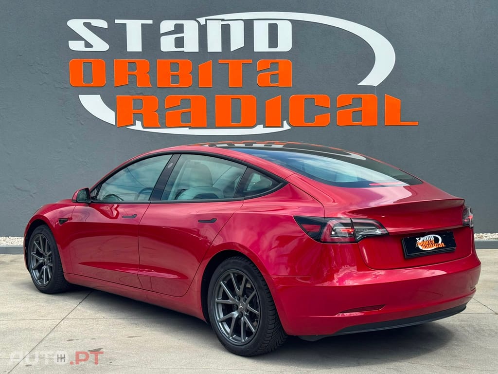 Tesla Model 3 Standard Range Plus RWD