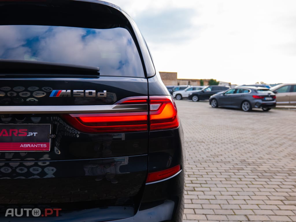 BMW X7 M50d