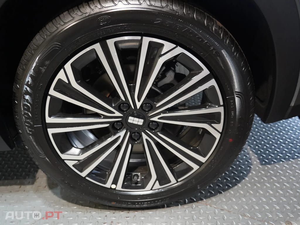 Geely Starray EM-i Max Plus