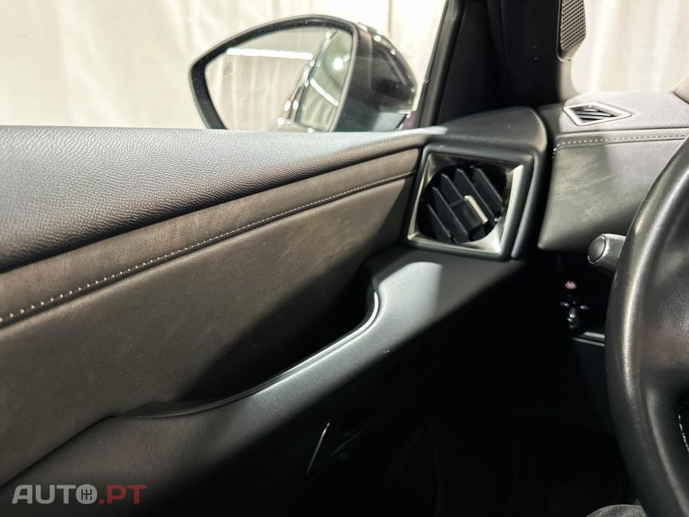 DS DS3 Crossback E-Tense Performance Line