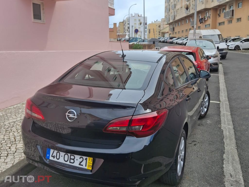 Opel Astra Sports sedan 1.3 cdti ecoflex2