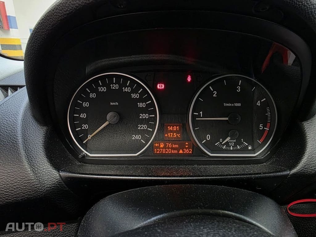 BMW 118 d DPF Edition Lifestyle — fotografia 3