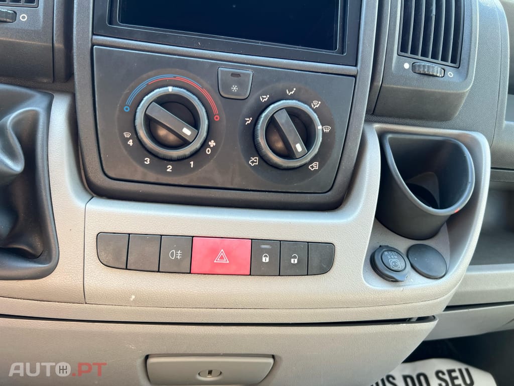 Peugeot Boxer 2.2 HDi 330 L2H2