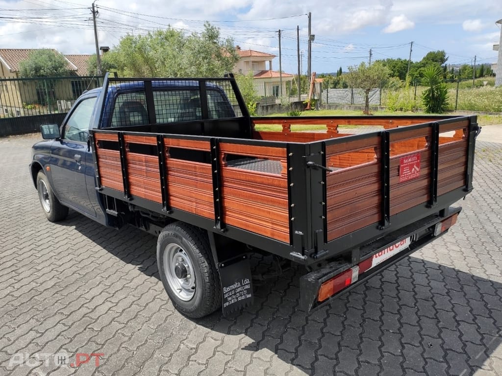 Mitsubishi L200 2.5 TD 3 LUGARES