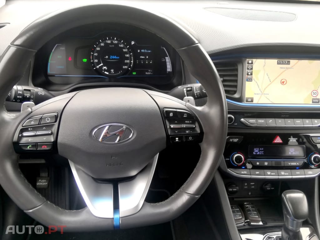 Hyundai Ioniq 1.6 GDI Hybrid Tech