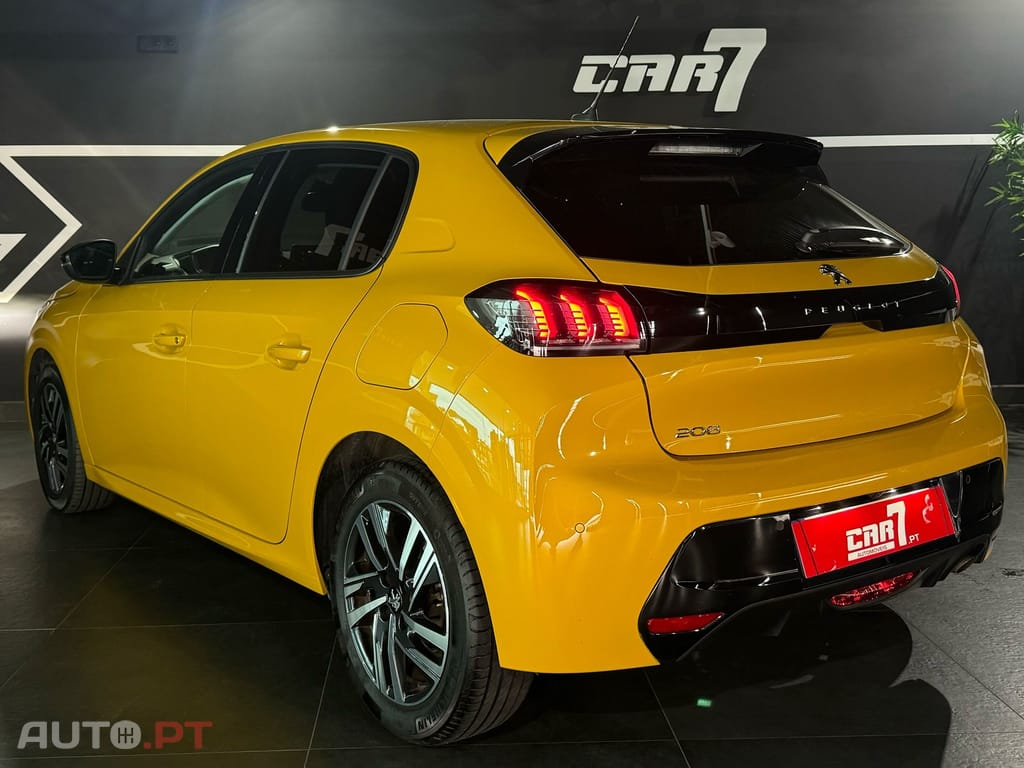 Peugeot 208 PureTech 100 Allure
