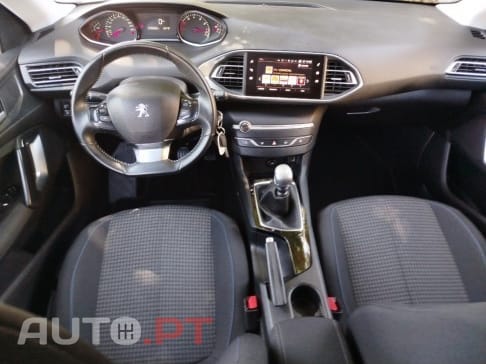 Peugeot 308 SW 1.2 PureTech Style