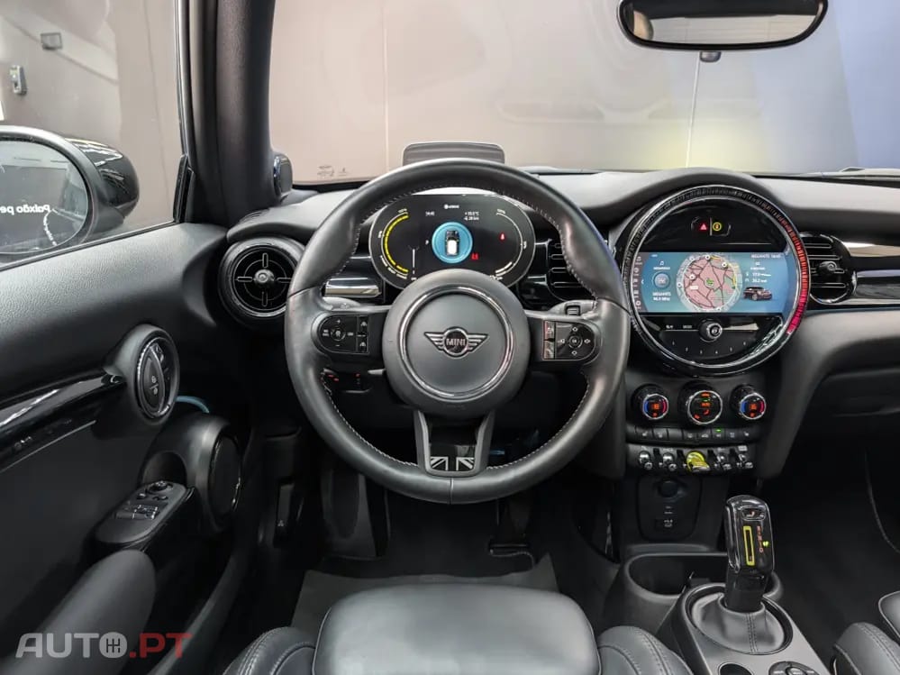 MINI Cooper Cooper SE Yours