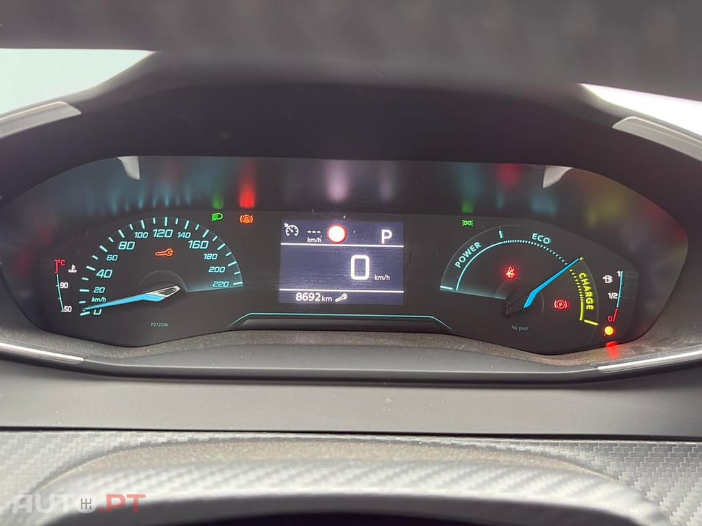 Peugeot 208 1.2 Hybrid Style e-DCS6