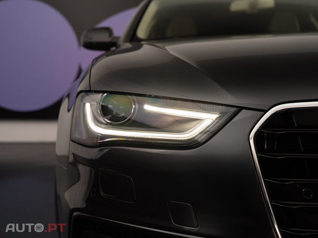 Audi A4 Avant 2.0 TDi S-line