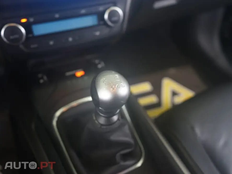 Toyota Avensis Touring Sports 2.0 D-4D Exclusive